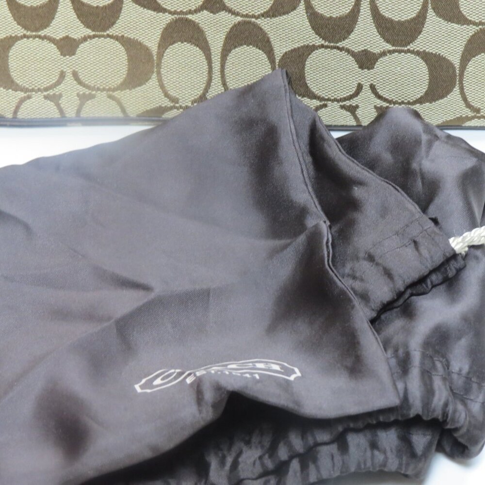 COACH Signature Bag - Picture 4 of 8